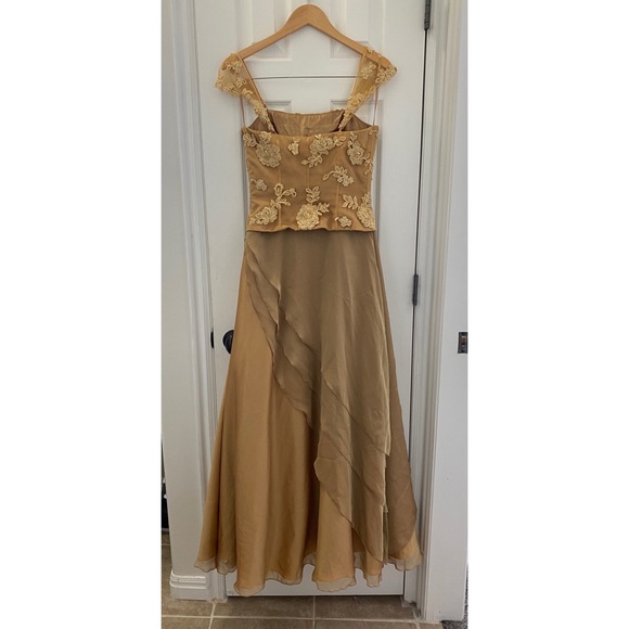 Prom dress - Picture 3 of 5